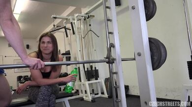 Sex in sauna with fitness amateur