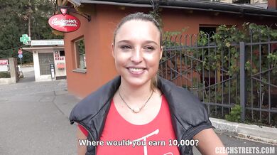 Outdoor fuck with pregnant girl