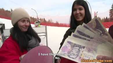 Oral y sexo en la pista de esquí