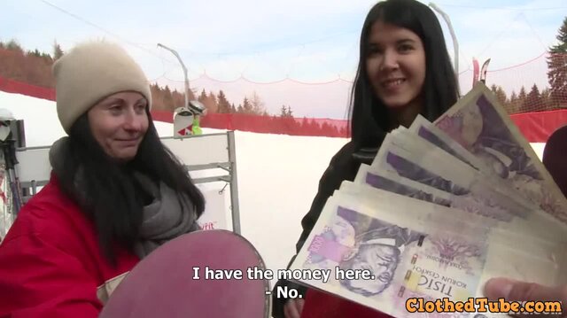 Blowjob and sex on the ski slope