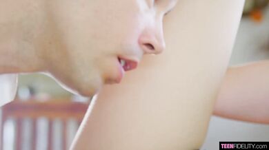 Table sex with Lady Dee