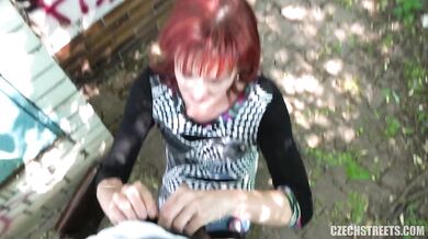 Czech Streets 111 - Follando con pelirroja madura