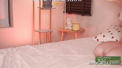 Two teen sluts share facial after blowjob and hard fucking