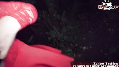 Liz Black Goes On An Outdoor Blind Date