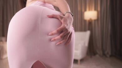 Amateur Asian Solo Teases With a Toy