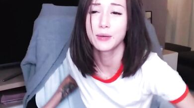 Adorable Teen Is Simply Irresistible