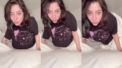 Waking you up early to show you this hanging natural titties