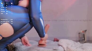Mollyflowers Gets Naughty