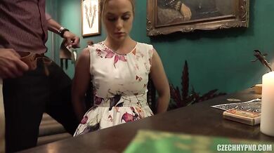Vinna Gets Hypnotized And Fucked