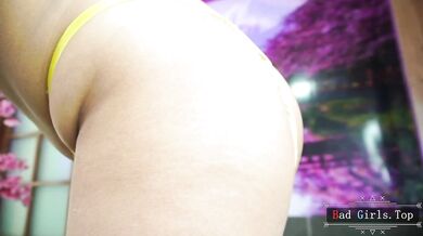 A Big Booty Babe's Fetish Blowjob And Close-Up Anal Fingering