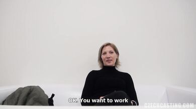 Viktorie's Anal Casting
