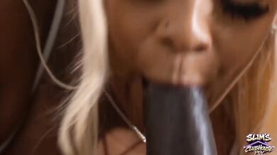 Thick Blonde Ebony Twerks Her Huge Ass And Takes A Deep Creampie