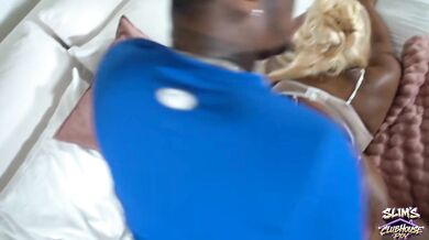 Thick Blonde Ebony Twerks Her Huge Ass And Takes A Deep Creampie
