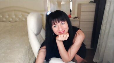 Helga Muah aka M'Lady Jessy Sexy Chair Tease