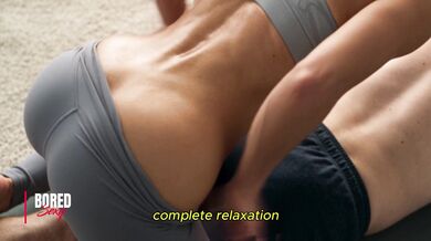 Boy friend body too hard, let me help him stretching，the vibes is getting horny..