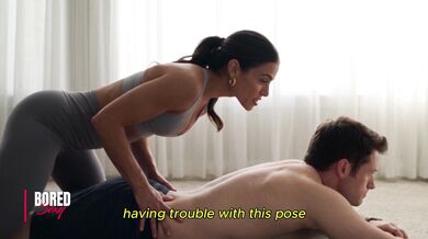 Boy friend body too hard, let me help him stretching，the vibes is getting horny..