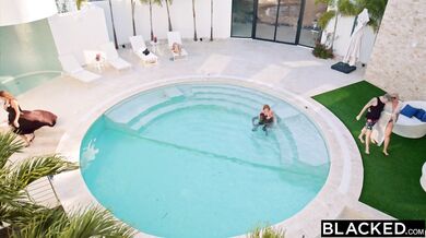 Gorgeous Blonde Kelly Has A Passionate Fling At The Hotel