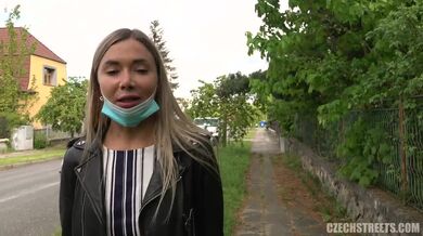 POV fuck with food in car