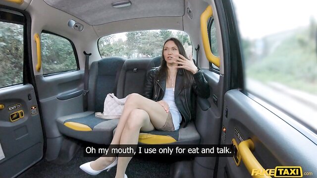 Kristina Grace fucks with taxi driver