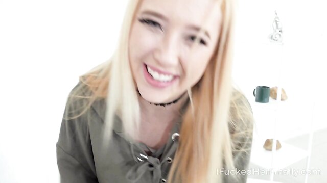 Czech guy fucks Samantha Rone
