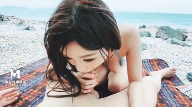 Žhavý sex na opuštěné pláži