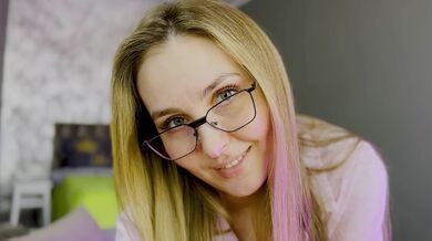 Stepmom wanted my cock hard