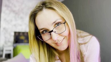 Stepmom wanted my cock hard
