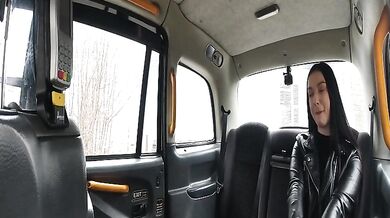 Busty Lady Gang fucks taxi driver