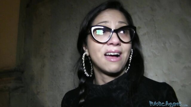 Julia De Lucia won't turn down a big dick for money