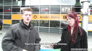 Pár z ulice šuká za peníze