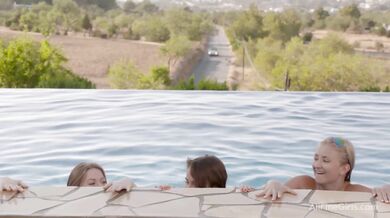 Swimming pool play between Patricia Patritcy, Cayla Lyons & Emma Brown