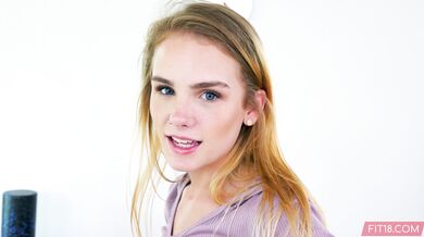 Fitness blondínka Natalie Knight skončí jebaním veľkého tvrdého penisu