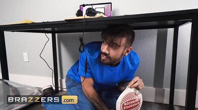 BRAZZERS - Gorgeous college girl Elsie tries to hide her moans as she get drilled by her stepbro