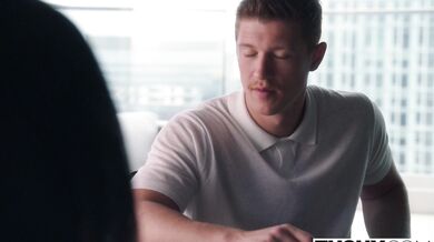 TUSHY - Drobná kočička Ryder sní o análu celý den i noc