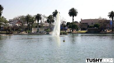 TUSHY - Maitland Ward má intenzivní orgasmus s dvojitou penetrací