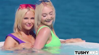 TUSHY - Compartiendo chicas vol. 2