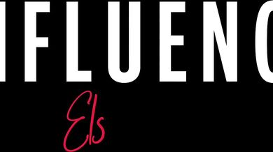 TUSHY - Drobná Elsa si dopraje análnu trojku a splní si tak svoju fantáziu