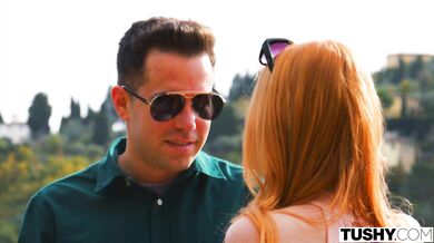 TUSHY - Ohromující zrzka Scarlett prozkoumává svůj anální věneček