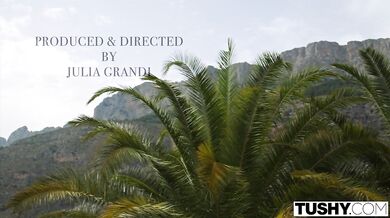 TUSHY - Análně milující kráska Mia nemusí mluvit