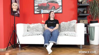 Amatérsky pár si vyskúša svoje prvé porno