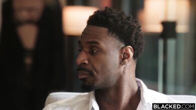 Nadržaná blondínka Cherry Kiss získava dominanciu a strieka po Jaxovom BBC