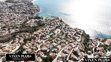 Drobná, tesná, neverná manželka Lia Lin orálne dráždi žiarlivého manžela