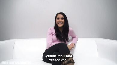 21letá amatérka Lucie šuká na Czech Castingu
