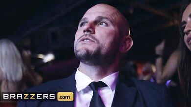 BRAZZERS - Luna Star & her hired friend Kelsi Monroe complete their mission to seduce & destroy Jmac's cock