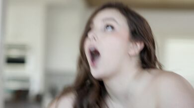 Nerdy babe Leana Lovings fucks muscular boyfriend