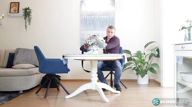 Fake MILF Angelika gets anal afternoon quickie