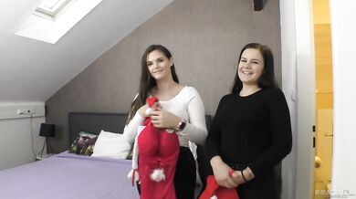 Dos checas regordetas y tetonas en un trío