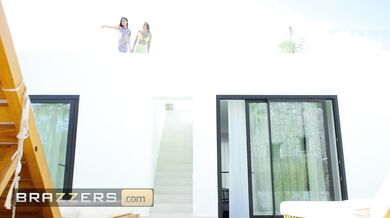 BRAZZERS - Horny babes Sara Retali, Sapphire Astrea & Paisita indulge in an unforgettable 4some by the pool