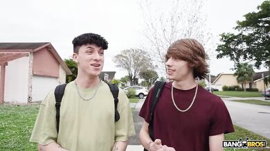 BANGBROS - Richelle Ryan je vždy k dispozícii pre Chrisa a Ethana po ich horúcej trojke