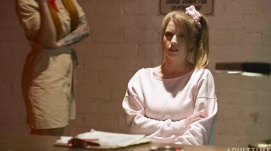 Lesbický tábor s nadrženými teen kundičkami